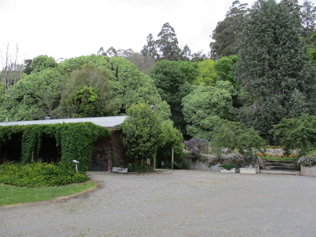 Dandenong Ranges Cottages The Patch Bagian luar foto